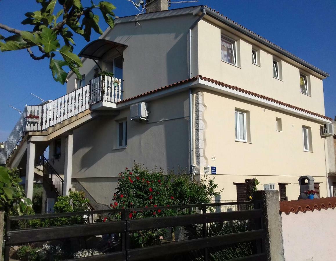 Apartments Martina Банджоле Экстерьер фото